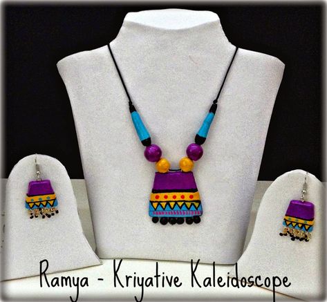 Kaleidoscope Diy, Terracotta Jewellery Making, Terracotta Jewellery Designs, Terracotta Jewellery, Beaded Necklace Designs, Jewellery Making Materials, Free Svg Files, Handmade Fashion Jewelry, Neck Jewellery