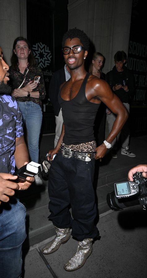 Queer Fashion Guys, Gay Club Outfit, Alton Mason, Attractive Black Men, Nyc September, Afro Punk Fashion, Streetwear Ideas, Queer Fashion, September 2022