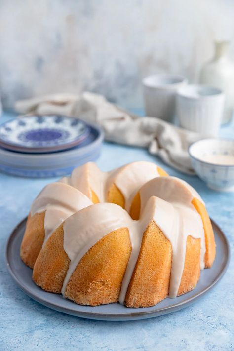 Moist Vanilla Bundt Cake with Vanilla Glaze - Bakes by Brown Sugar Moist Vanilla Bundt Cake, Bundt Cake Vanilla, Vanilla Bundt Cake Recipes, 9x13 Cake, Vanilla Bundt Cake, Bundt Cake Recipes, Cake Vanilla, Vanilla Glaze, Bundt Cakes Recipes