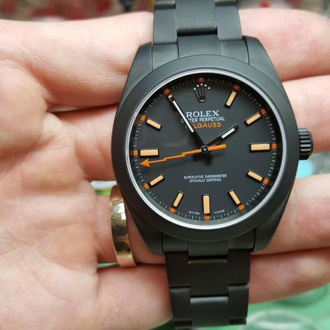 Rolex Sir, Black Rolex, Rolex Bracelet, Rolex Milgauss, Top Luxury Cars, Rolex Watches For Men, Dream Watches, Men Hairstyles, Expensive Watches