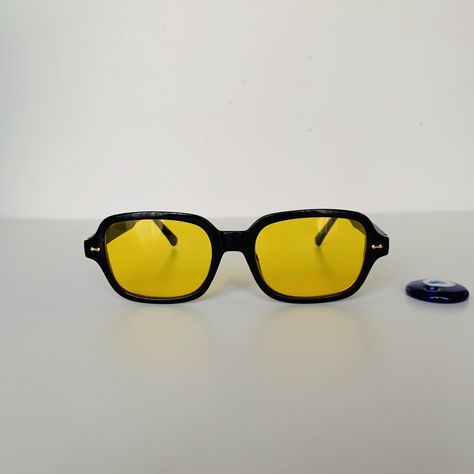 Indie Sunglasses, 90s Glasses, Glasses Png, Yellow Glasses, Popular Sunglasses, Retro Yellow, Pony Bead Patterns, Dope Fits, Black Frames