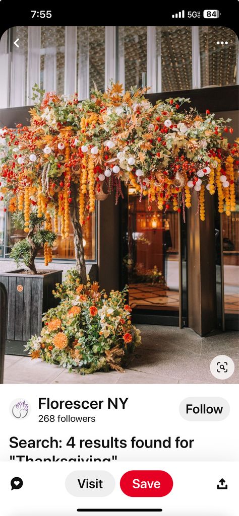 Floral Shop Decor, Autumn Shop Window Display, Autumn Window Decorations, Floral Window Display, Florist Window Display, Autumn Window Display, Autumn Window, London Autumn, Autumn Luxury