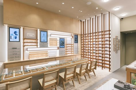 Retail Design / Interior / the Warehouse optical Eyewear Retail, Eyewear Store Design, Eyewear Display, Optical Store, Optical Design, Optical Shop, Store Design Interior, Retail Store Design, Glasses Shop