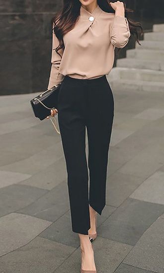 Summer Business Casual Outfits, Work Outfit Office, Business Professional Outfits, Fashionable Work Outfit, Chique Outfits, Office Outfits Women, Business Casual Outfits For Work, Summer Work Outfits, Legging Outfits