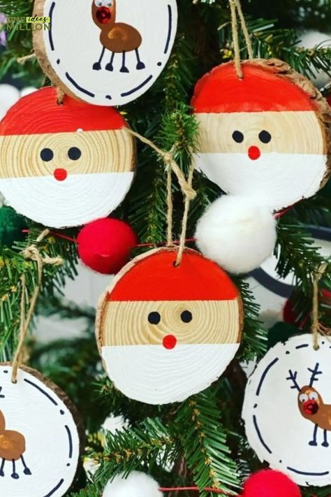 Wooden Christmas ornament for a rustic and handmade holiday theme. Wooden Snowflakes Diy, Easy Diy Christmas Decorations, Wooden Snowmen, Reindeer Gifts, Snow Flakes Diy, Pinecone Ornaments, Wooden Snowflakes, Diy Christmas Decorations, Diy Christmas Decorations Easy