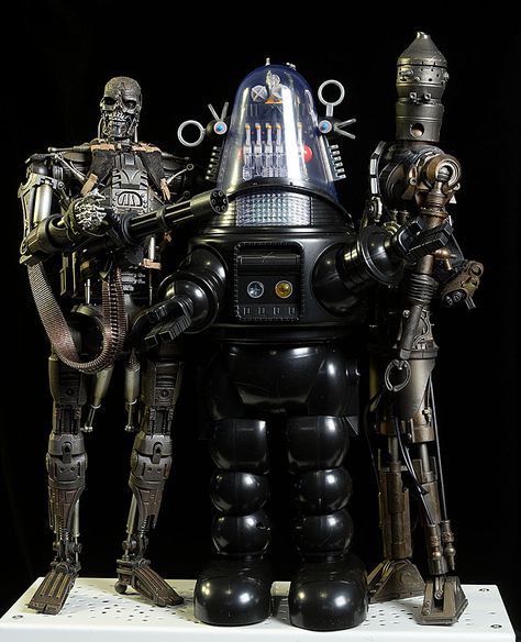 Review and photos of Robby the Robot Forbidden Planet action figure Robot Puppet, Movie Robots, Planet Movie, Classic Sci Fi Movies, Robby The Robot, Bad Robot, Alien Spacecraft, Michael Crawford, Sci Fi Tv Shows