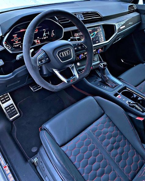 Audi R8 Interior, Audi Rsq3, Best Car Interior, Shades Of Indigo, Audi Interior, Audi R8 V10 Plus, Car Interior Design, Lux Cars, Cars Luxury