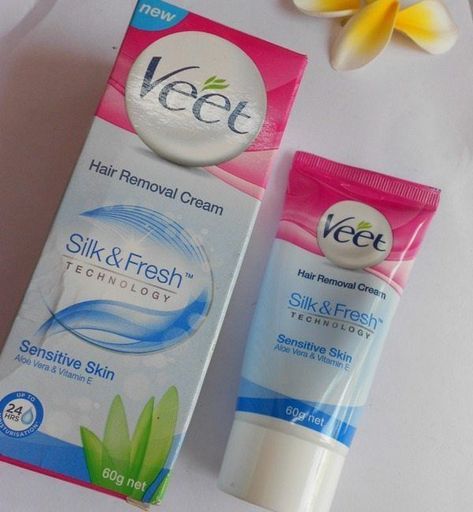 Veet Hair Removal Tips, Hair Remover Cream, Waxing Vs Shaving, Veet Hair Removal, Dark Skin Hair, Painless Waxing, Electrolysis Hair Removal, Waxing Salon, Skincare Kit