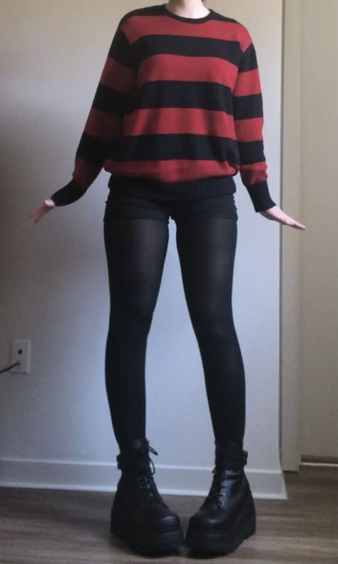 Simple Goth Outfits For School, Demonia Outfit Ideas, Sweater Grunge Outfit, Red Grunge Aesthetic Outfits, Simple Alternative Outfits, Goth School Outfit, Fall Alternative Outfits, Trans Girl Outfits, Grunge Outfits Girl