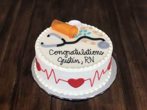 Chocolate Cake With Buttercream Frosting, Nursing Graduation Cakes, Chocolate Cake With Buttercream, Nurse Grad Parties, Cake With Buttercream Frosting, Doctor Cake, Nursing Cake, Cake With Buttercream, Simple Cake