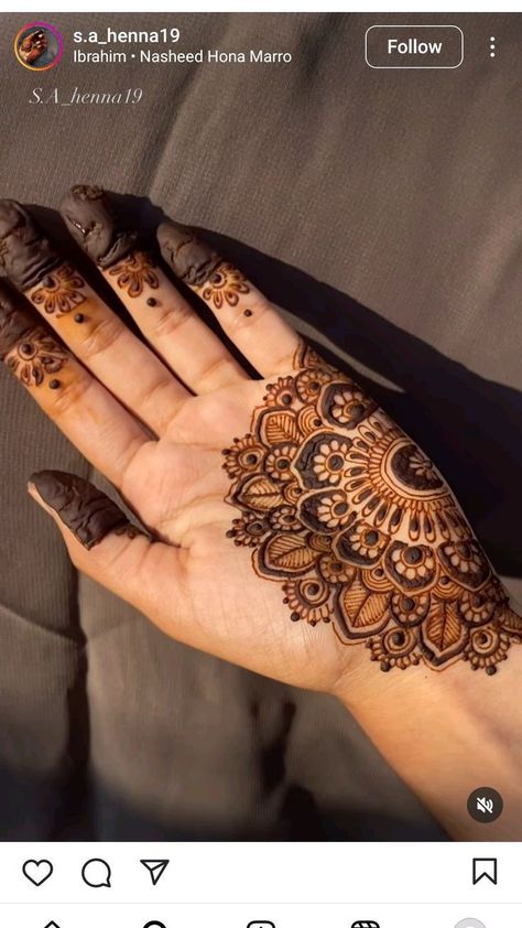 Easy Mehandi Designs Front Hand, Mehndi Art Designs Front Hand, Simple Mehandi Front Hand, Modern Mehndi Designs Front Hand, Mehendi Front Hand, Front Mehendi Designs, Mehendi Designs Front Hand, Mehndi Tips, Fingers Henna