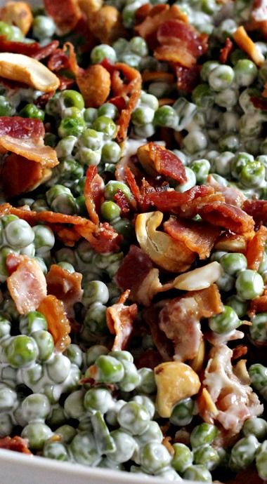 Crunchy Pea Salad with Bacon & Cashews Crunchy Pea Salad, Pea Salad With Bacon, Low Carb Veggie, Pea Salad Recipes, Salad Kale, Easter Food, Pea Salad, Cold Salad, Salad Side Dishes