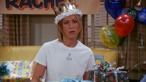 Friends Bloopers, Friends Season 7, Simpsons Characters, Friends Poster, Turning 30, Friends Season, Reverse Aging, Jokes Pics, Rachel Green