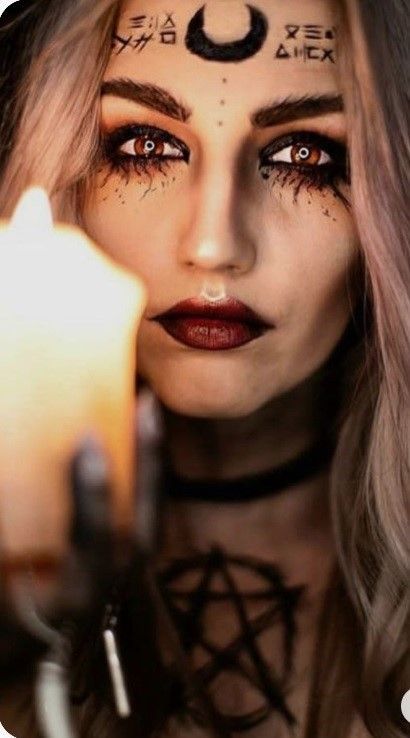 Witchy Makeup, Halloween Makeup Witch, Halloween Beauty, Witching Hour, Women Cosmetics, Halloween Make Up, Dress Halloween Costume, Up Halloween, Fantasy Makeup