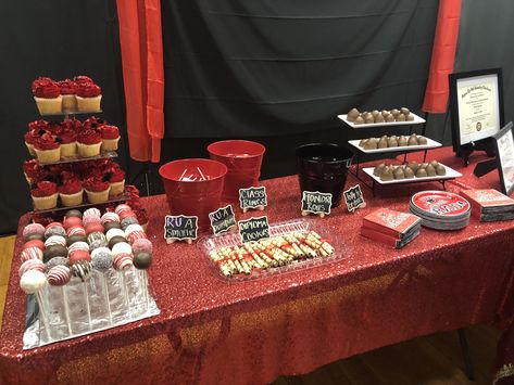 Red Black And Gold Dessert Table, Red And Black Dessert Table, Red Dessert Table, Red And Black Birthday Theme, Black Dessert Table, Red Food Party, Red Black Party, Movie Theme Cake, Gold Dessert Table