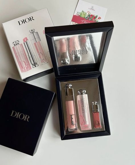 Dior Lip Set, Dior Makeup Set, Dior Lip Gloss, Dior Lipgloss, Dior Lip, Dior Lip Glow, Dior Lipstick, Pinterest Life, Makeup Board