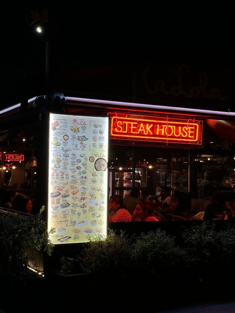 Steak House Aesthetic, Steakhouse Aesthetic, Food Barcelona, Pho Restaurant, Barcelona Aesthetic, Barcelona Trip, Restaurant Aesthetic, U And Me, 2022 Aesthetic