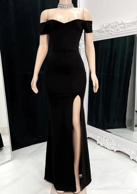 Kiawentiio Katara, Prom Trends, Prom Dress With Split, Dresses With Split, Dama Dresses, Black Dresses Classy, Dress With Split, Floor Length Prom Dresses, Shoulder Stretch