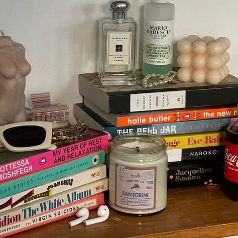 Ingles Aesthetic, The Best Skin Care Products, Best Skin Care Products, Bookstagram Inspiration, Magical Thinking, The Best Skin Care, Little Library, The Bell Jar, Mario Badescu