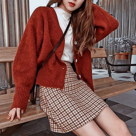 Maroon Korean Outfit, Red Brown Outfit Aesthetic, Maroon Brown Outfit, Red And Brown Outfit Aesthetic, Maroon Dress Outfit Casual, Maroon Red Outfit, Maroon And Brown Outfit, Maroon Outfit Aesthetic, Maroon Aesthetic Outfit