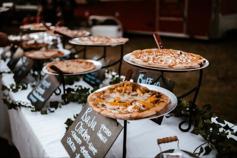 Pizza truck bar at wedding, wedding food, buffet wedding, easy wedding food Winter Home Wedding, Wedding Pizza Bar Food Ideas, Pizza Bar Wedding Food Stations, Wedding Food Fancy, Winter Wedding Dinner Food, Wedding Bar Food, Wedding Food Options, Pizza At Wedding Reception Ideas, Winter Wedding Buffet