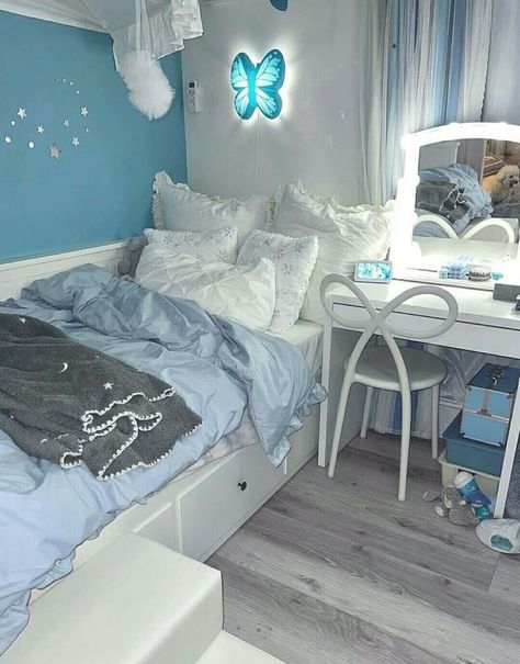 room decor/ small bedroom ıdea / cozy small bedrooms / cozy room decor/ bedroom aesthetic / room aesthetic Aesthetic Room Decor Ideas, Light Blue Rooms, Light Blue Bedroom, Blue Room Decor, Bedroom Ideas For Small Rooms Cozy, Hiasan Bilik Tidur, Purple Bedrooms, Blue Bedroom Decor, Dekorasi Kamar Tidur