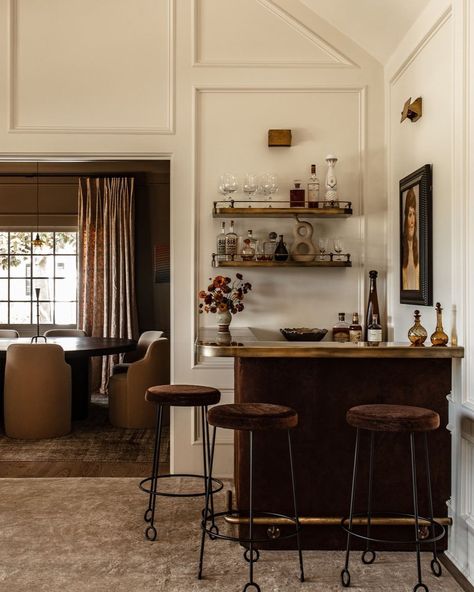 The prettiest corner bar 😍 an espresso martini is calling my name! via @jakearnold | Instagram Bar Layout, Barnwood, Mini Bar, Dream House Decor, A Bar, Interior Inspo, House Inspo, Dream Home Design, Home Fashion