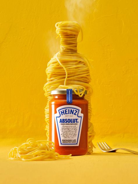 Heinz x Absolut Tomato Vodka Pasta Sauce Tomato Vodka Pasta, Vodka Pasta Sauce, Pasta Alla Vodka, Vodka Sauce Pasta, Sausage Party, Vodka Pasta, Large Wine Glass, Alla Vodka, Brand Vision