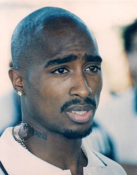 2pac Tupac Body, 2pac Pictures, 2pac Makaveli, Dj Quik, Tupac Photos, Cultura Hip Hop, Tupac Makaveli, Tupac Art, Tupac Quotes