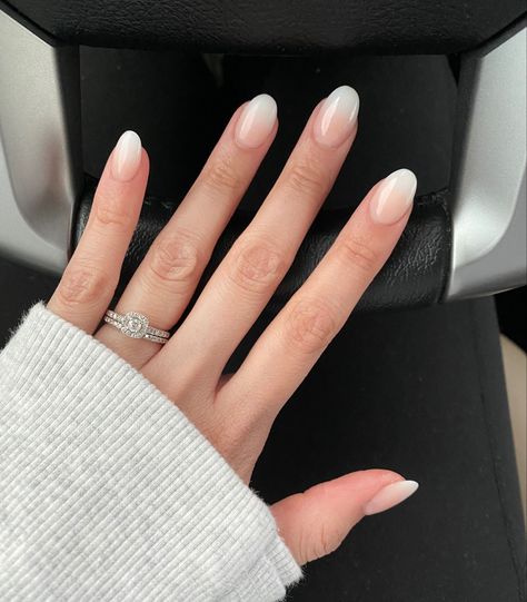 French Fade Nails, Ombre French Nails, Ombre Chrome Nails, Oval Acrylic Nails, Short Oval Nails, Wedding Day Nails, Faded Nails, Bridal Nails Designs, Engagement Nails