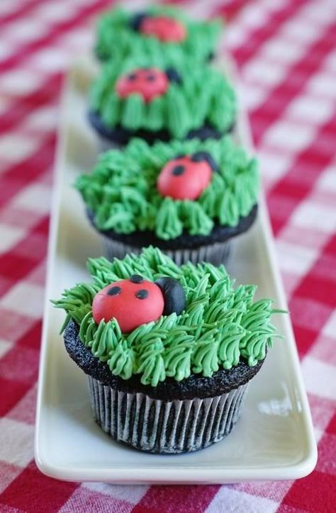 Hey there, little lady(bug)! - Bake at 350° Bug Cupcakes, Ladybug Cupcakes, Book Cupcakes, Ladybug Birthday Party, Decorated Cookies Tutorial, Creative Cupcakes, Ladybug Birthday, Ladybug Party, Cupcake Designs