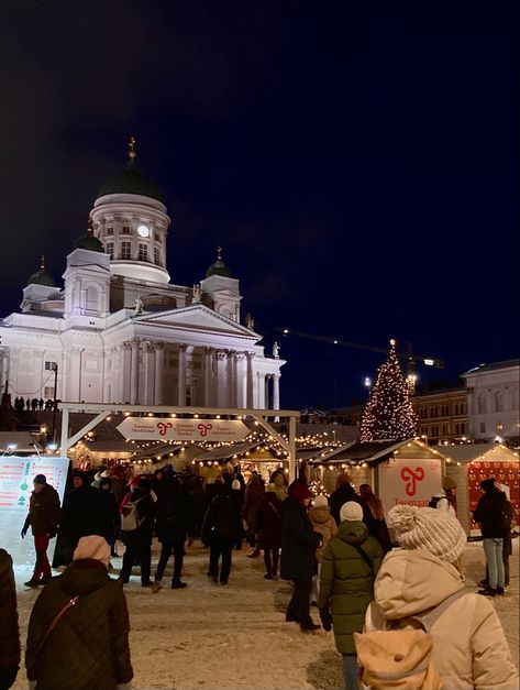 #christmas #chrismasmarket #helsinki #finland #church #snow #winter #aesthetic Helsinki In Winter, Finland Christmas Aesthetic, Helsinki Finland Aesthetic Winter, Helsinki Finland Winter, Helsinki Christmas, Helsinki Aesthetic, Helsinki Winter, Finland Aesthetic, Finland Christmas