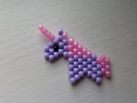 Pony bead unicorn magic Pony Bead Unicorn Pattern, Cute Pony Bead Patterns, Seed Bead Unicorn, Pony Bead Unicorn, Pony Bead Dinosaur, Unicorn Bead Pattern, Bead Unicorn, Beaded Unicorn, Beads Craft Kids