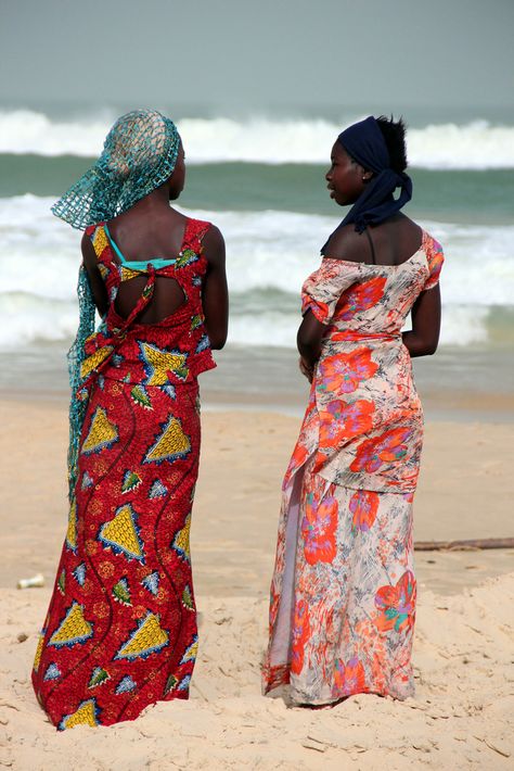 Fisherwomen Of Senegal | The men go out in their boats to ca… | Flickr Afrikaanse Mode, African People, We Are The World, African Culture, People Of The World, African Beauty, World Cultures, Minsk, African Inspired