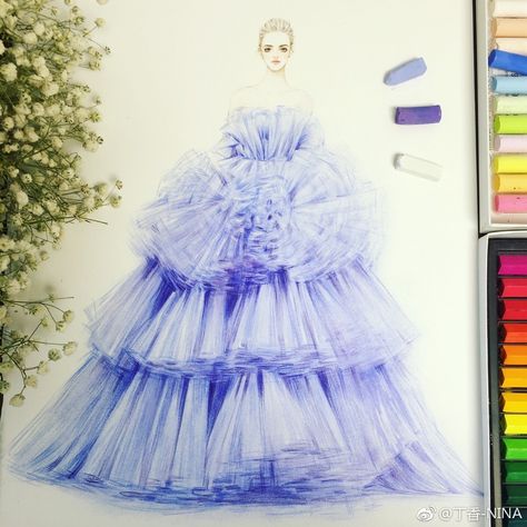 Portfolio Sketchbook, Tulle Fashion, Fashion Designer Dress, Costume Sketches, Bell Skirt, Gonna In Tulle, Fashion Business Cards, Sketches Fashion, Tulle Long Skirt