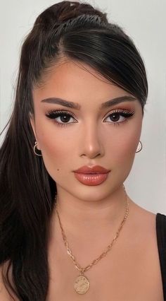 Graduation Picture Makeup Ideas, Esmeralda Dress, Natural Prom Makeup, Prom Makeup Looks, Face Drawing Reference, The New Me, Eye Makeup Art, Ken Doll, Makeup Hacks