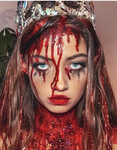 Carrie Carrie Costume Ideas, Cute And Scary Halloween Costumes, Diy Carrie Costume, Carrie Costume Makeup, Scary Womens Costumes, Horror Female Costumes, Carrie Makeup Look, Scary Woman Halloween Costumes, Gory Costumes For Women