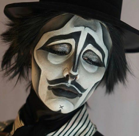 Drag King Makeup, Monster Makeup, Funky Makeup, Vampire Bride, Drag Make-up, Theatre Makeup, Face Art Makeup, Drag Makeup, Theatrical Makeup