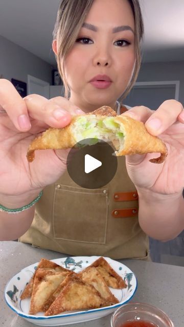 Stephanie Tea on Instagram: "Reposting this cause the audio went missing but also they’re too good not to share again! 

Going through all of my Dad’s old restaurants recipes have reminded me how much his customers loved these fried wontons. We only sold cream cheese wontons upon special requests but everyone in town knew these chicken ones were my dad’s signature 🥰

I love this recipe because you can make the filling ahead of time and freeze it before thawing and wrapping them when you’re ready for it! It’s so simple to make too! 

➡️ Recipe: Papa Tea’s Chicken Fried Wontons 

Makes 25-35 wontons 

- [ ] 1lb ground chicken 
- [ ] 2 cups cabbage, finely chopped 
- [ ] 1 cup onions, finely chopped 
- [ ] 4-5 green onion stalks, thinly sliced 
- [ ] 2 tsp kosher salt 
- [ ] 2 tsp sugar
- [ Won Ton Recipes Wonton Wrappers, Fried Chicken Wontons, Fried Wonton Recipes, Wont Ton Wrapper Recipes, Ground Chicken Wontons, Easy Fried Wonton Recipes, Easy Wonton Soup With Frozen Wontons, Won Ton Tacos Applebees Chicken Wontons, Stephanie Tea