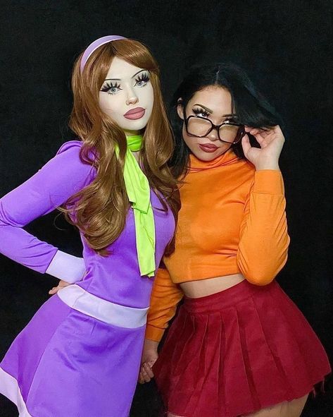 Scooby Doo Disfraz, Scooby Doo Costumes, Velma Cosplay, Velma Scooby Doo, Daphne Costume, Scooby Doo Halloween, Daphne And Velma, Daphne Blake, Pretty Halloween