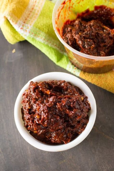 Ancho-Guajillo Chili Paste Spicy Sausage Soup, Chili Paste Recipe, Chili Pepper Sauce, Quick Chili, Red Sauce Recipe, Chili Pepper Recipes, Sausage Soup Recipes, Ancho Chili, Sausage Potatoes