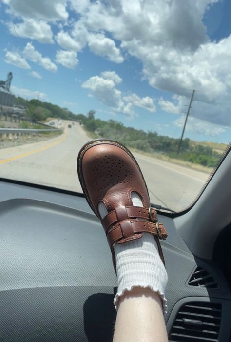 Vintage Leather Mary Janes For Fall, Brown Mary Janes Outfit, Brown Doc Martens Aesthetic, Mary Jane’s Doc Martens, Brown Doc Marten Mary Janes, Brown Docs, Brown Doc Martens, Brown Mary Janes, Pumpkin Girl