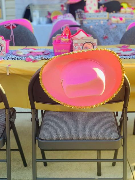 Dolly Parton Birthday Party Ideas | Photo 1 of 24 | Catch My Party Dolly Parton Kids Birthday Party, Dolly Parton Party Decorations, Dolly Disco, Dolly Parton Birthday Party, Dolly Parton Party, Dolly Parton Children, Dolly Patron, Dolly Parton Birthday, Dolly Party