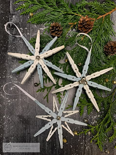 Card Diy Ideas, Christmas Card Diy, Clothes Pin Ornaments, Craft Ideas For Beginners, Make Christmas Ornaments, Clothespin Crafts Christmas, Aesthetic Craft, Christmas Card Wishes, Clothespin Diy Crafts