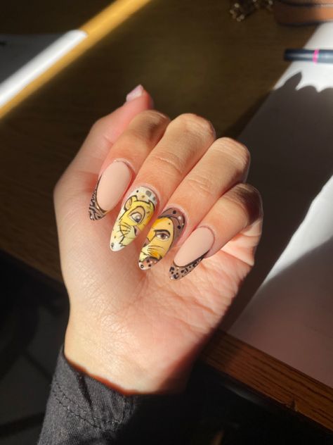 Lion Nails Designs, Lion King Nail Art, Lion Nail Art, Lion King Nails, Lion Nails, Matte White Nails, Disney Acrylic Nails, Character Nails, Nail Art Photos