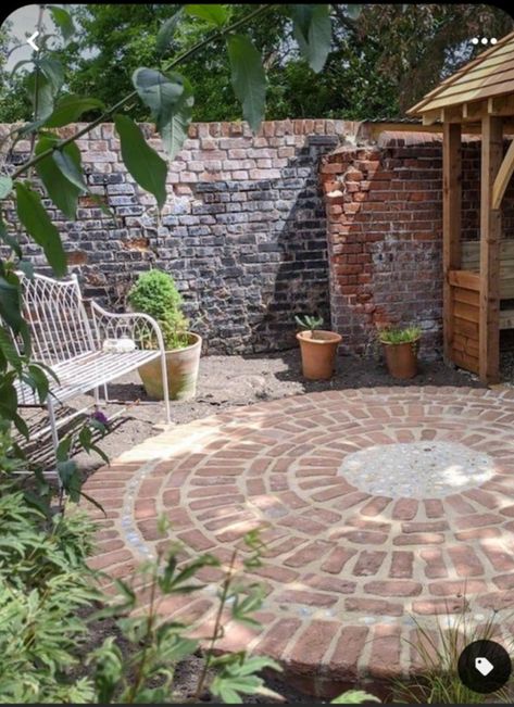 Traditional Backyard, Beautiful Pathways, Gray Cottage, Brick Patio, Backyard Design Ideas, Brick Paving, Brick Garden, Reclaimed Brick, Garden Paving