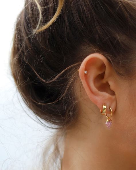 Double Piercing With Cartilage, Missoma Jewellery, Peach Pink Wedding, Sparkly Set, Pink Geode, Double Ear Piercings, Cool Ear Piercings, Pretty Ear Piercings, Cute Ear Piercings