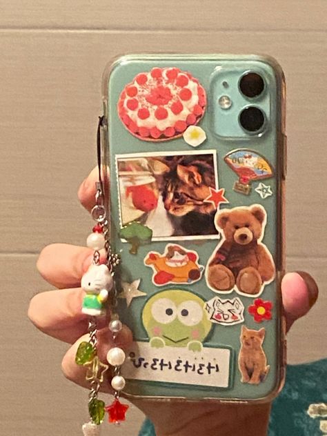 Phone Case With Stickers, Clear Phone Case Design, Diy Phone Case Design, Creative Iphone Case, Iphone Stickers, Customised Phone Case, Iphone Case Stickers, Kawaii Phone Case, Collage Phone Case