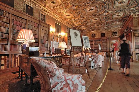 LIBRARY – home office and den. Library at Longleat House. Highclere Castle Floor Plan, The Real Downton Abbey, Castle Floor Plan, Harewood House, Arundel Castle, Highclere Castle, Beautiful Library, Chatsworth House, Castles Interior