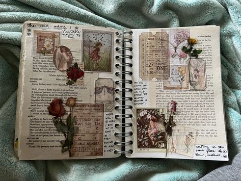 Dnd Journal Aesthetic, Flower Journal, Journal Inspiration Writing, Bulletin Journal Ideas, Pretty Journals, Art Journal Therapy, Bullet Journal Design Ideas, Diary Ideas, Journal Inspo